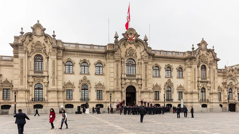 Balcázar asegura que entregarán al nuevo gobierno "una administración con cuentas en azul"