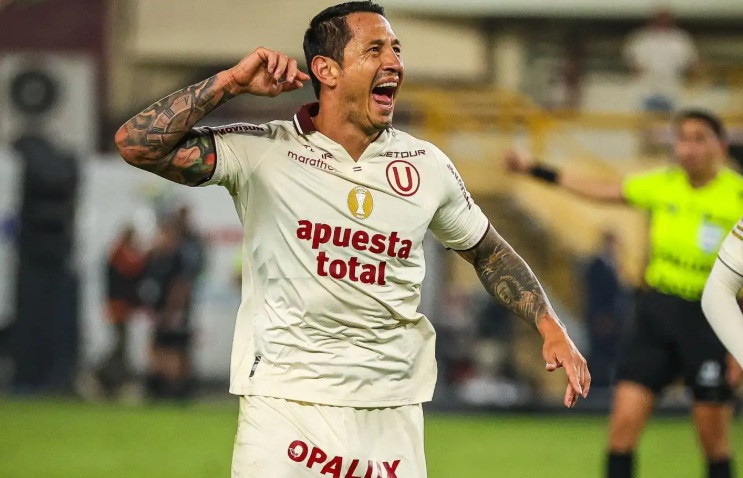 Lapadula: "Estoy muy contento acá, me hace muy bien la 'U', refiere el delantero crema”