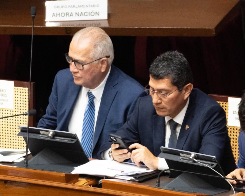 Alfonso López-Chau dice que Ahora Nación apoya diálogo unificado sobre censura de ministro del Interior, César Astudillo