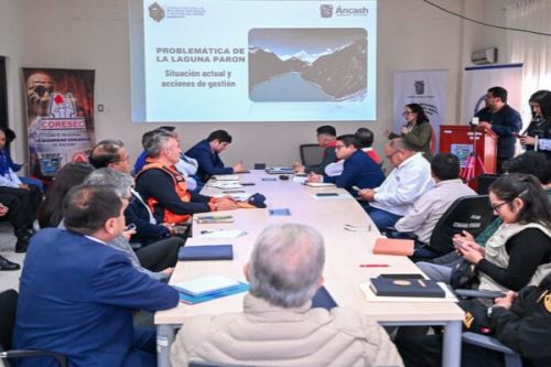 Áncash: Minam llama a unir fuerzas para prevenir riesgos de aluvión en laguna Parón