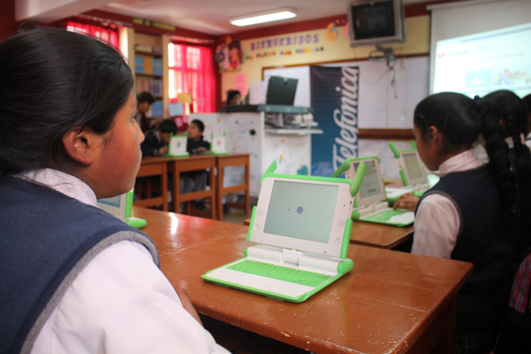 Docentes peruanos podrán mejorar el uso de las nuevas tecnologías en el aula