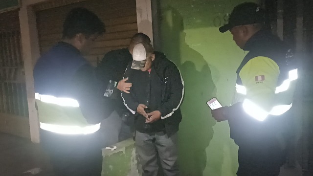 Nuevo Chimbote: Serenos frustran robo de peluquería en mercado Bellamar