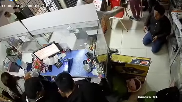 Delincuentes armados asaltan agente bancario y se llevan S/4 mil soles en Chimbote