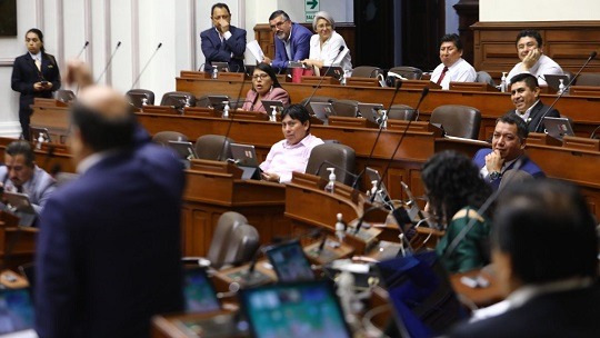 ¿Quiénes son los candidatos para reemplazar a Digna Calle en la Segunda Vicepresidencia del Congreso?