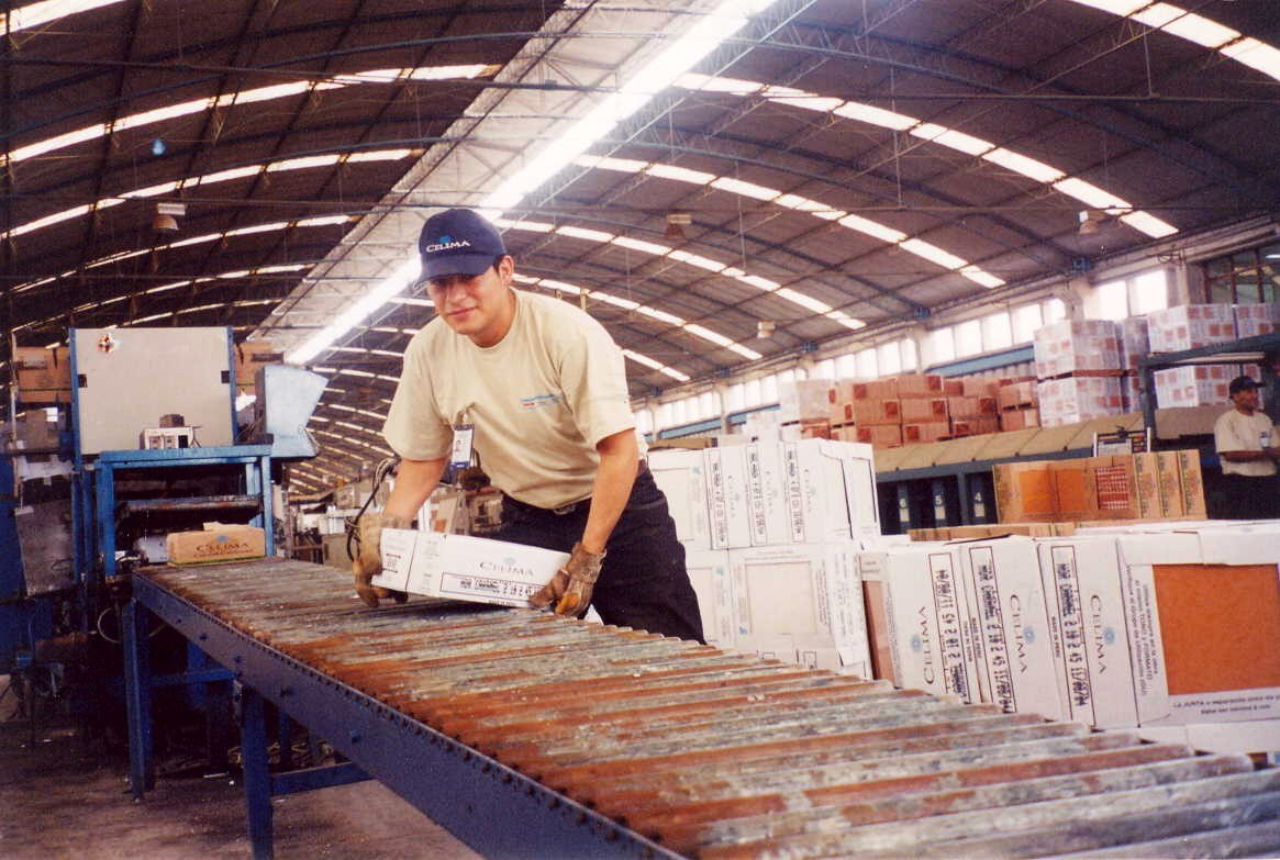 Empleos generados por exportaciones cayeron -11.9% en el primer bimestre del año