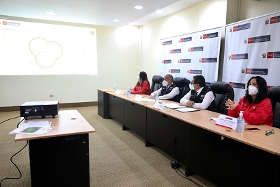 Lanzan convocatoria de 3000 becas para jóvenes sin empleo que no siguen estudios 