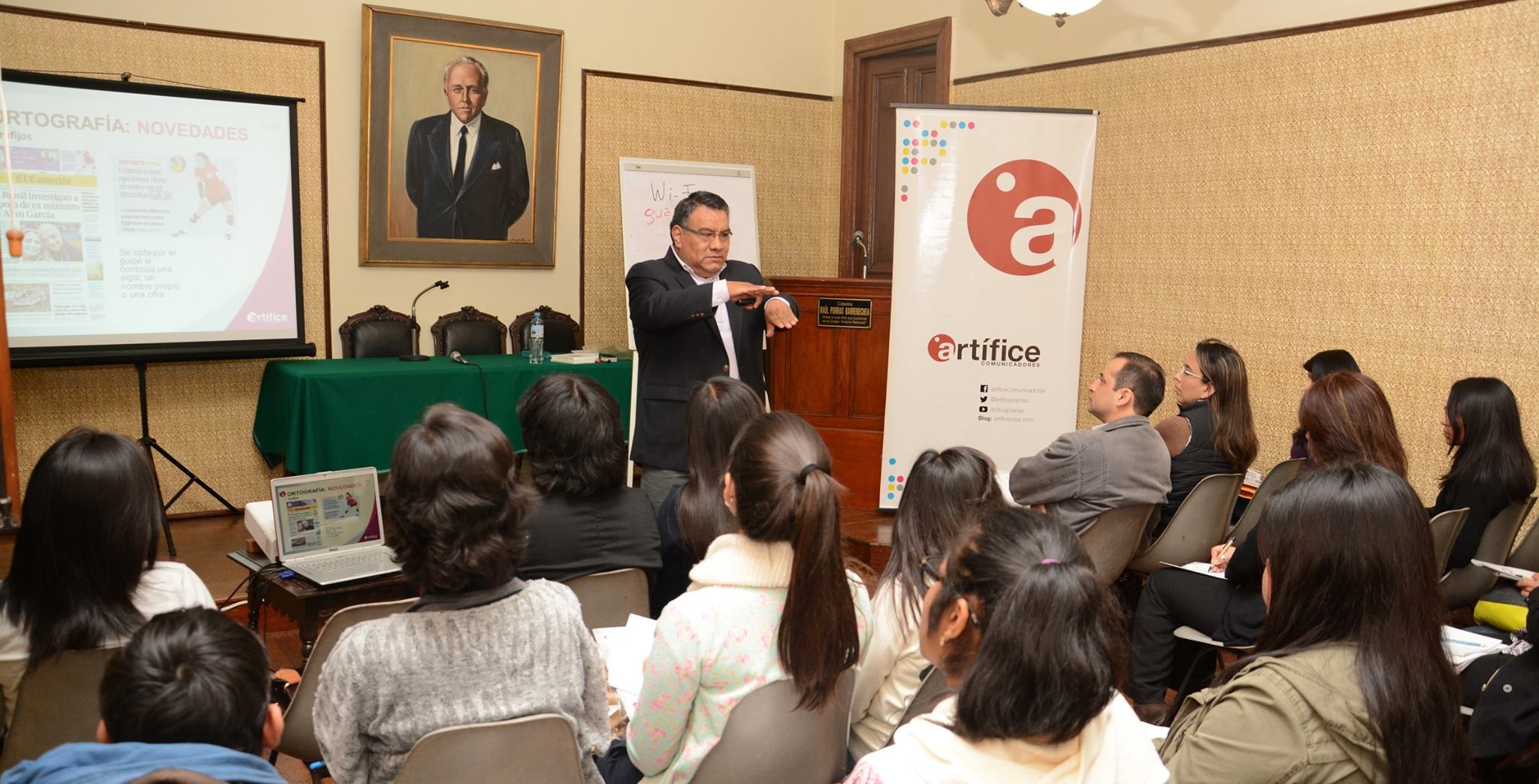 "Faltas ortográficas o gramaticales juegan en contra de los profesionales"