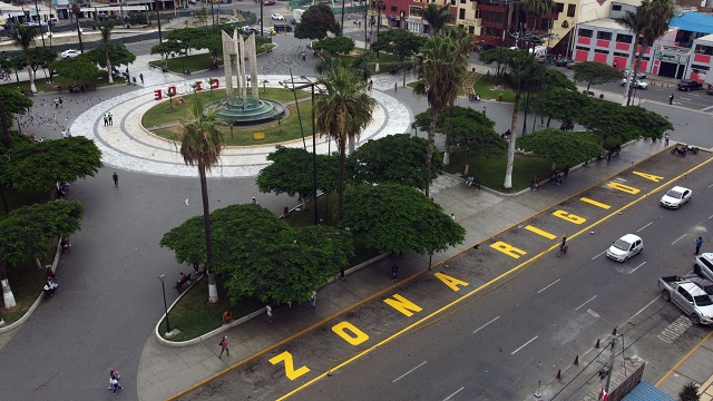 Queda prohíbido estacionar vehículos en perímetro de la Plaza de Armas de Chimbote