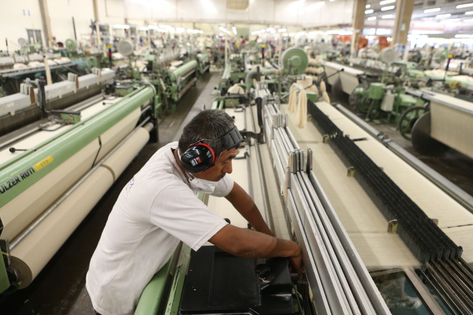  Perú: 46% de empresas planea aumentar personal en último trimestre del 2023