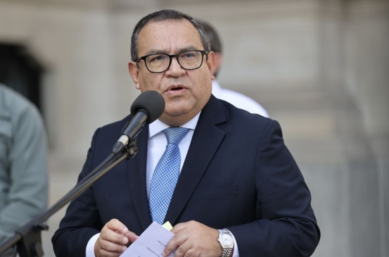 Otárola destaca procedimiento especial para expulsar en 48 horas a extranjeros ilegales