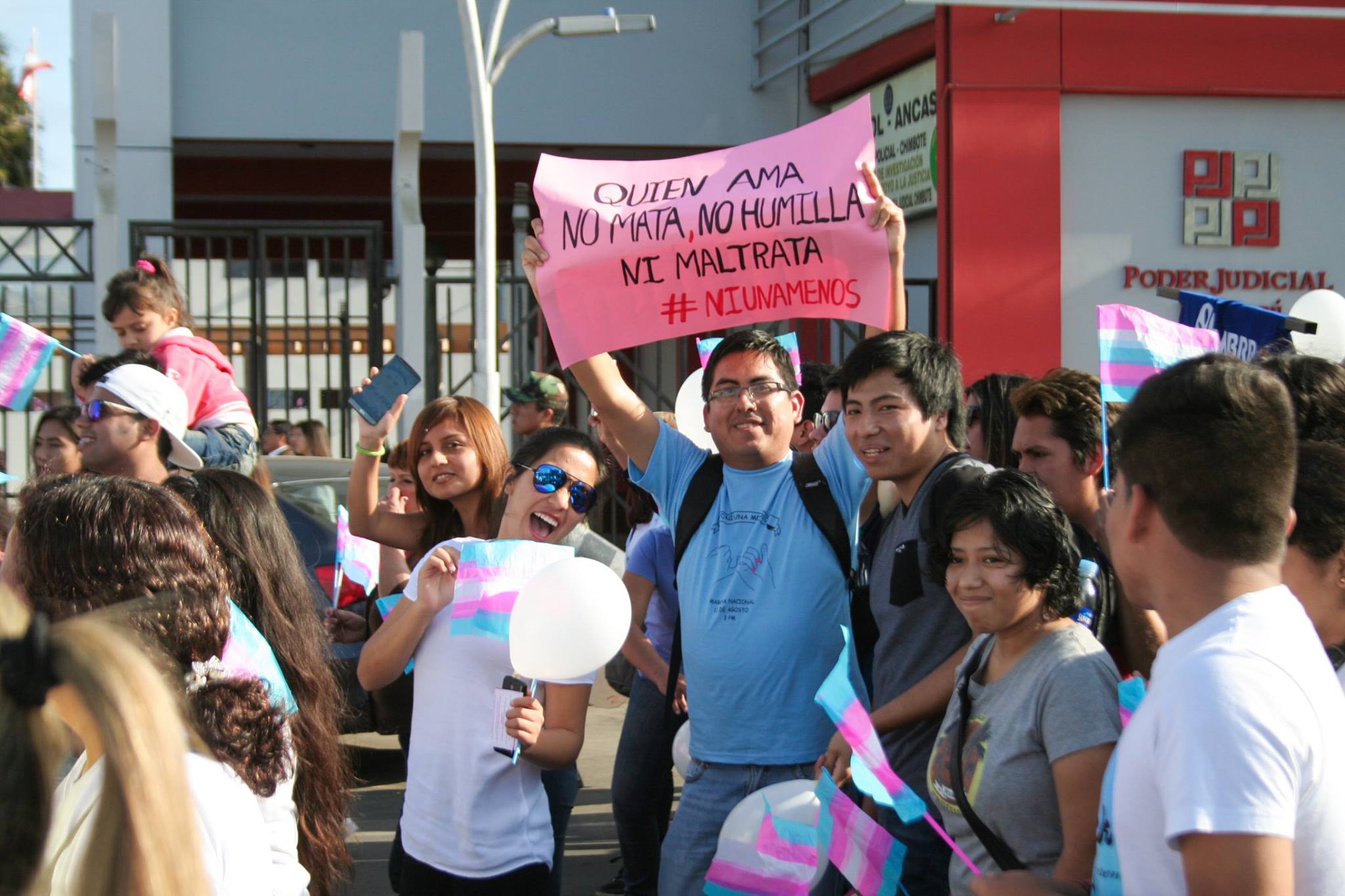 Reflexiones sobre la marcha "Ni una menos" en Chimbote