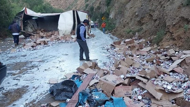 Áncash: un muerto y dos heridos tras voladura de camión en carretera Casma - Huaraz
