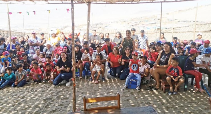 Estudiantes de Derecho de la UCV organizaron chocolatada navideña en “Las Praderas del Norte”