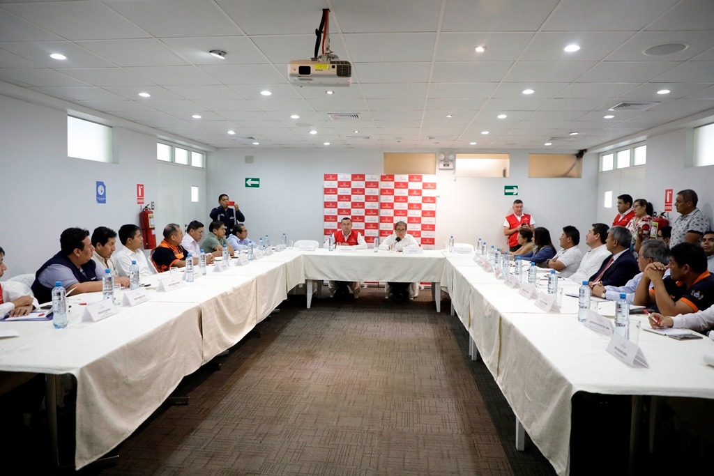 Contraloría desplegará equipo de auditores para supervisar obras prioritarias en el norte del país 