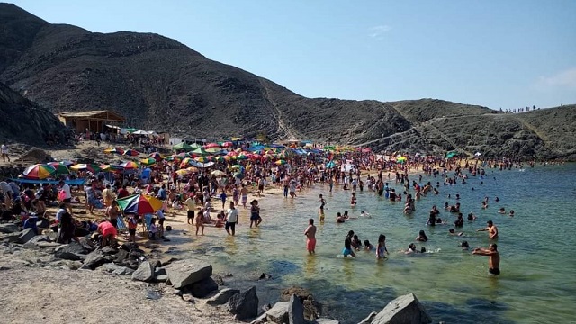 Marina advierte desalojo a informales de playa Caleta Colorada en Nuevo Chimbote