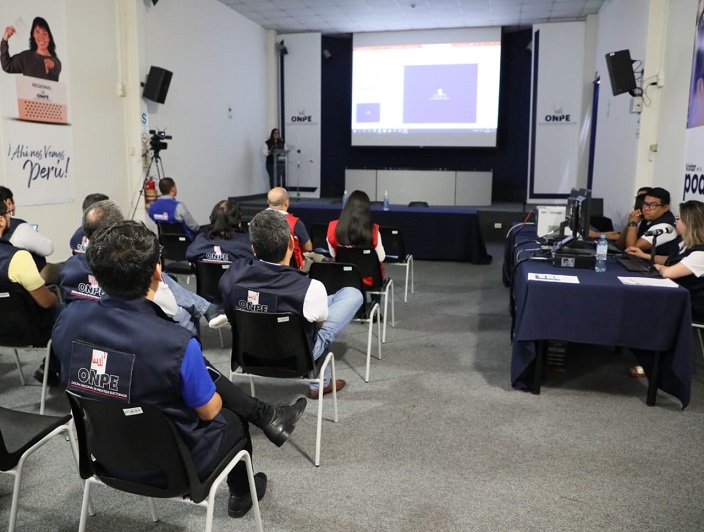 Onpe selecciona candidatos al cargo de miembro de mesa para las Elecciones Complementarias 2023