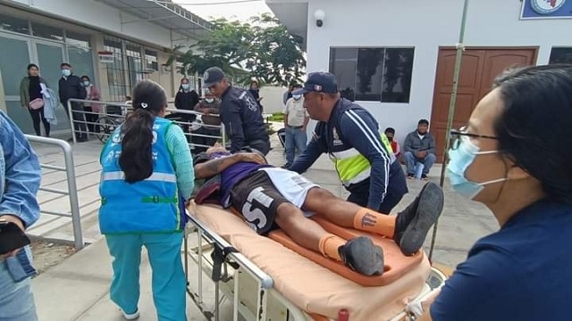 Mototaxista resulta herido durante choque contra camioneta en Nuevo Chimbote