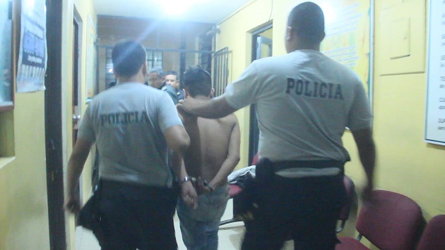 Chimbote: sujeto fue encarcelado acusado de haber abusado de su hijastro, un niño de 4 años