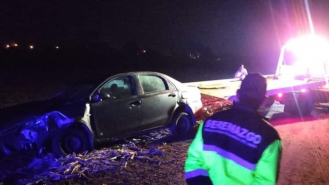 Chimbote: vehículo robado es encontrado en medio de pastizales