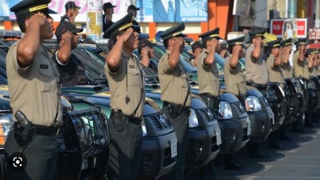 Más de 30 policías del Escuadrón de Emergencia Sur retornan a Nuevo Chimbote 