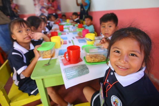 Más de 34 mil colegios públicos preparan alimentos de Qali Warma para consumo de escolares