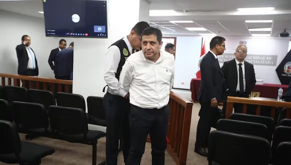 Poder Judicial  revocó orden de prisión preventiva contra Carlos Revilla implicado en el caso de “Los intocables de la corrupción”