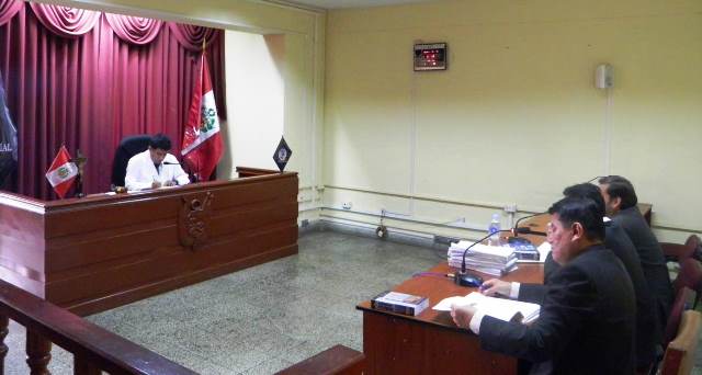 Suspenden audiencia contra ex alcalde de Coishco acusado de cobros indebidos‏