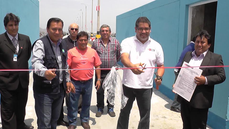 Viceministro de Pesquería inauguró desembarcadero artesanal de Chimbote