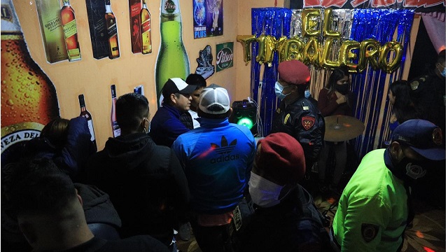 Intervienen a 27 personas en fiesta con chancalatas en el pueblo joven El Progreso de Chimbote