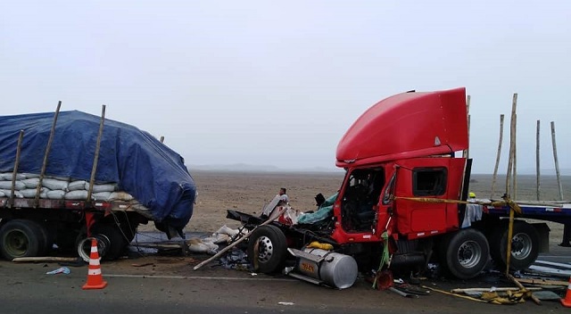 Áncash: chofer de tráiler muere en fatal accidente en la carretera Panamericana Norte, en Huarmey