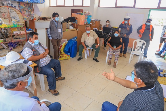  Conforman comité de vigilancia que fiscalizará obras en colegio inicial en Tamborreal Nuevo