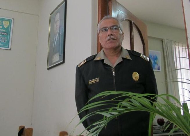 Coronel que fue grabado haciendo propuesta indecente fue citado a diligencia