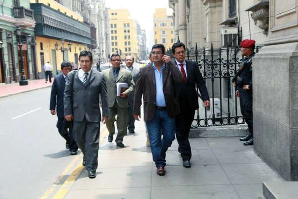 Fiscalía cita a personajes que ayudaron a adquirir y equipar canales “comandos”