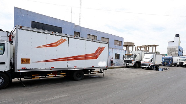 Chimbote: propietarios de cámaras frigoríficas son multados por arrojar aguas servidas en la vía pública 