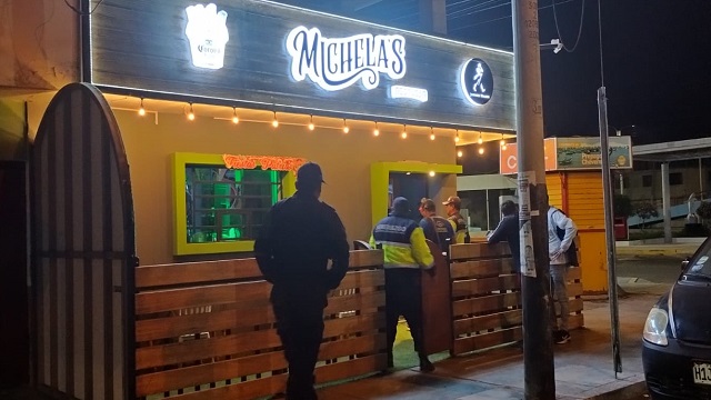 Chimbote: decomisan cajas de cerveza en bar que funcionaba sin licencia