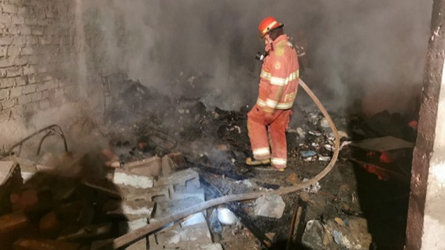 Chimbote: incendio deja en la calle a una familia en asentamiento humano El Mirador