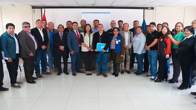 Alcalde de Chimbote pide a gobernador regional gestionar vehículos para la Policía en Áncash