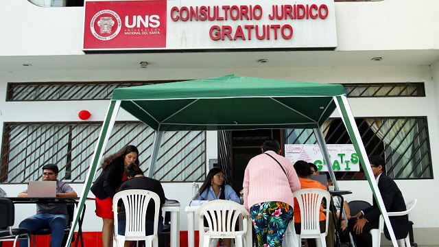Nuevo Chimbote: Consultorio Jurídico de la UNS realiza campaña de atención gratuita