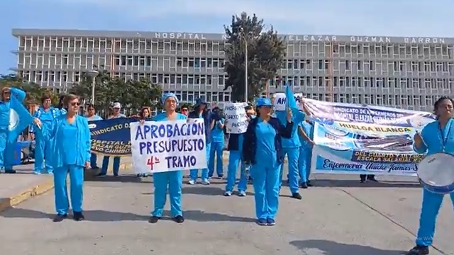 Enfermeras, obstetras, y tecnólogos inician huelga indefinida en Hospital Regional de Nuevo Chimbote