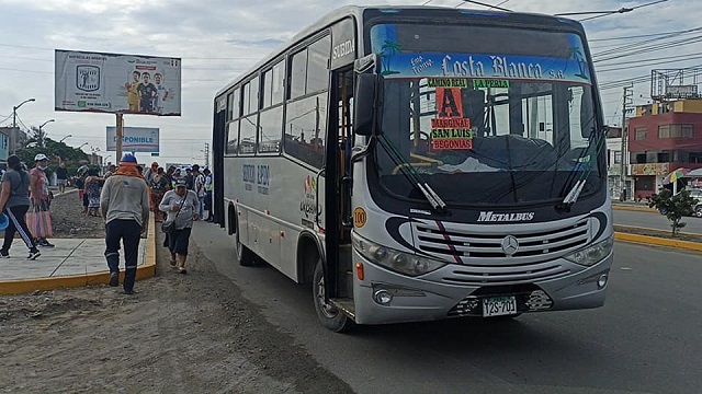 Nuevo Chimbote: cobrador de “Burrita” resulta herido tras caer del vehículo en movimiento