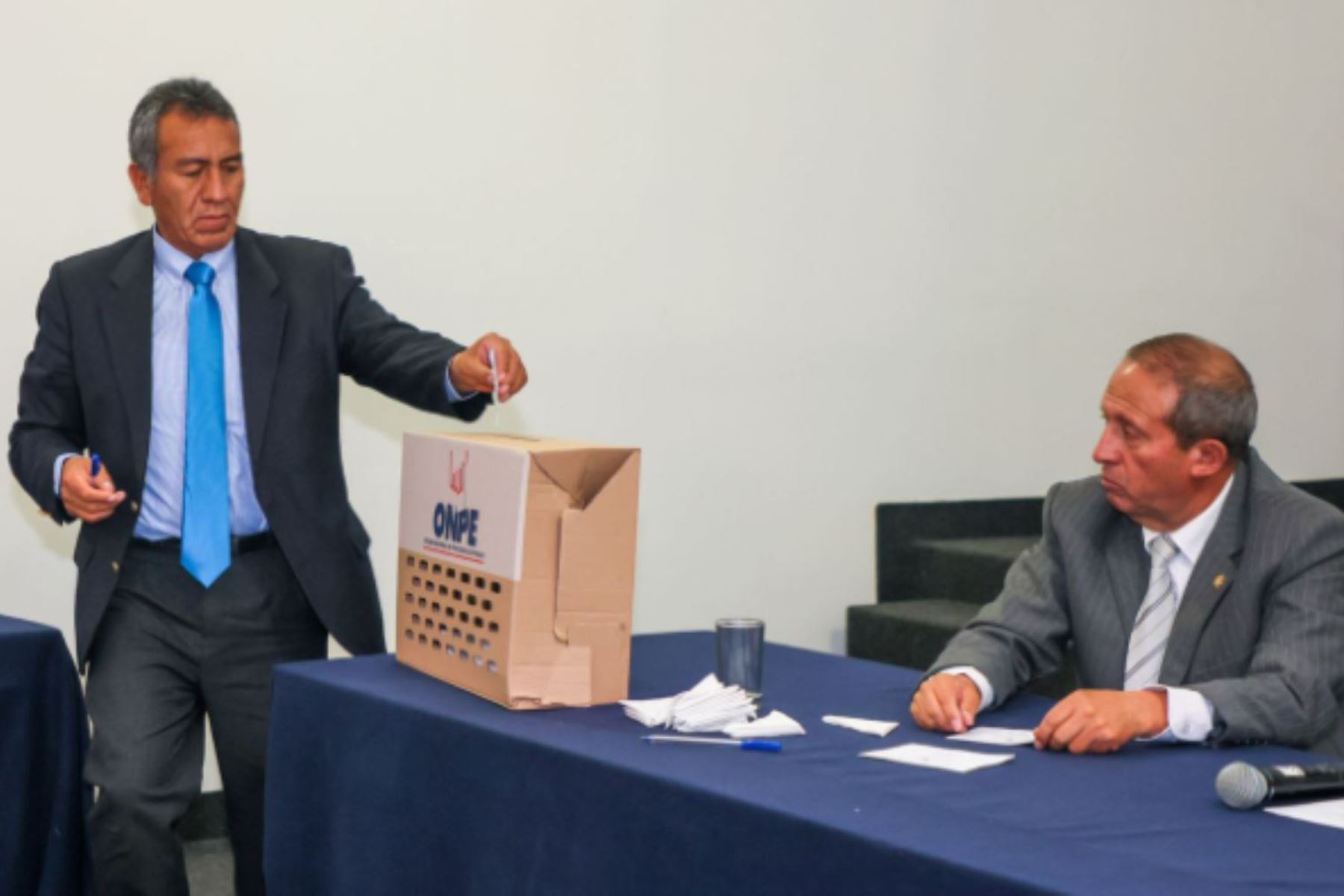 Torres Cortez es elegido como nuevo integrante del pleno del JNE