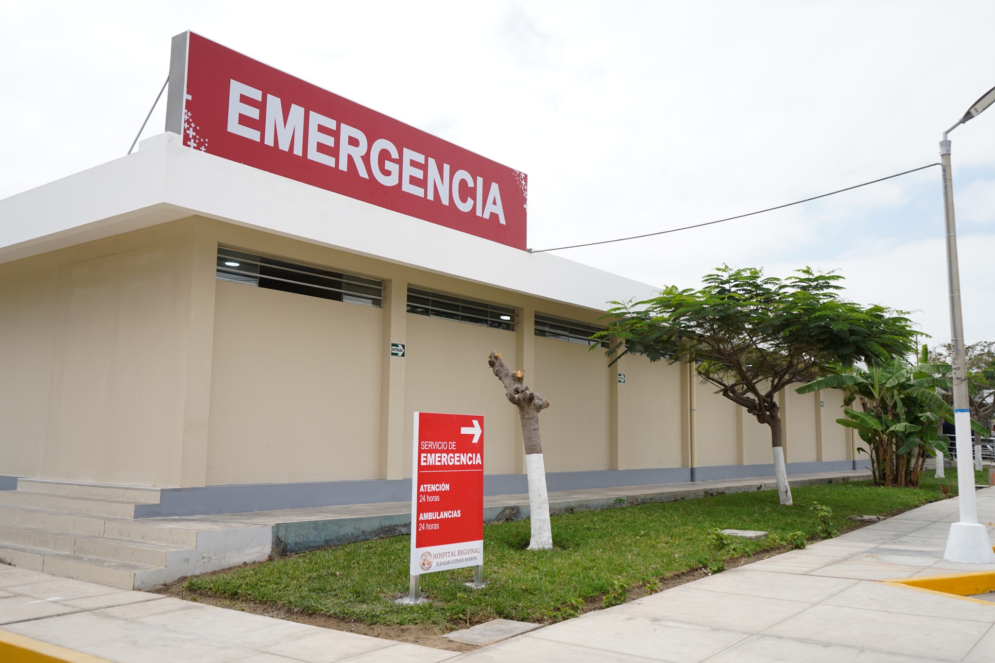 Inauguran nuevos ambientes del servicio de Emergencia en Hospital Regional de Nuevo Chimbote