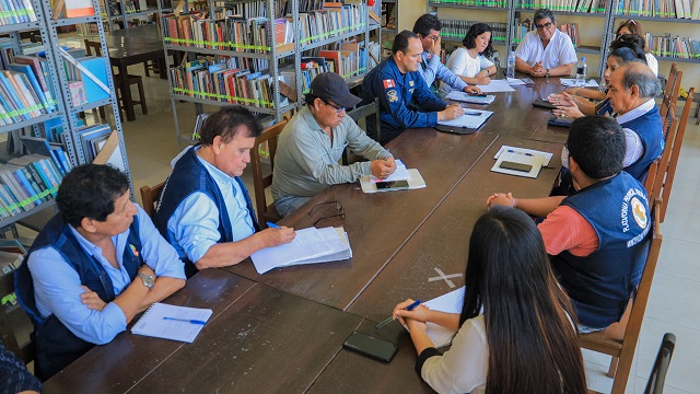 Autoridades de Chimbote se reúnen para acordar plan de recuperación de la bahía