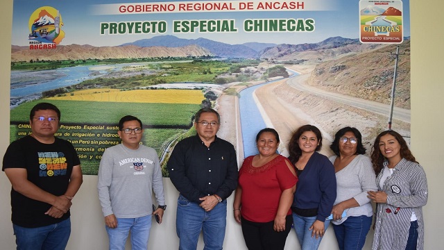 Gerente de Chinecas promete gestionar ante Cofopri apoyo para titular a 100 familias