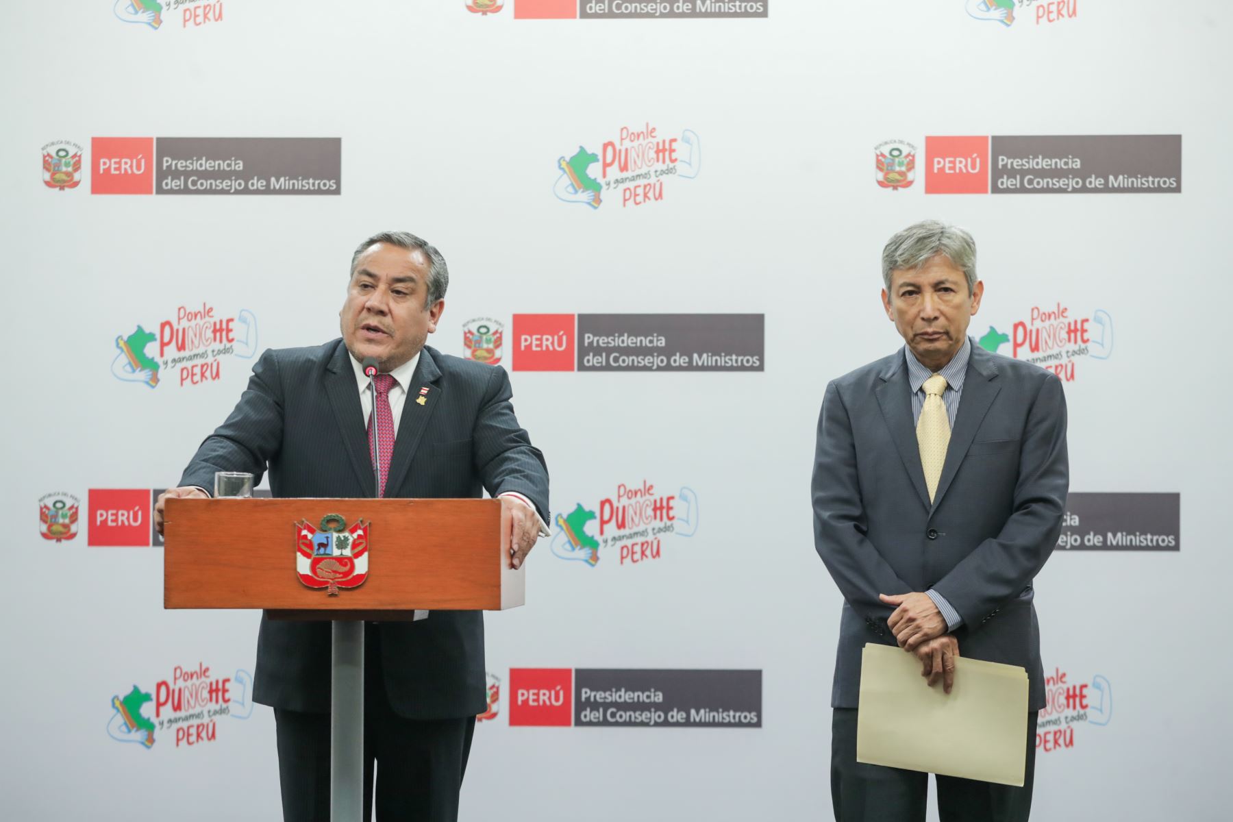 Premier Adianzén anuncia apoyo extraordinario de S/ 500 millones para gobiernos locales