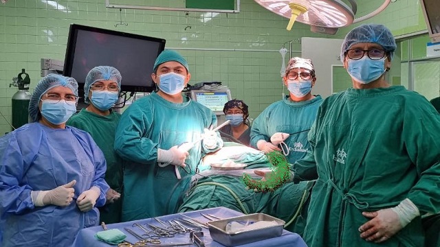 Exitosa cirugía de manga gástrica vía laparascópica a paciente de 137 kg en Essalud Chimbote