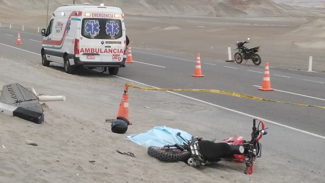 Huarmey: joven de 18 años muere en choque entre motocicleta y minivan