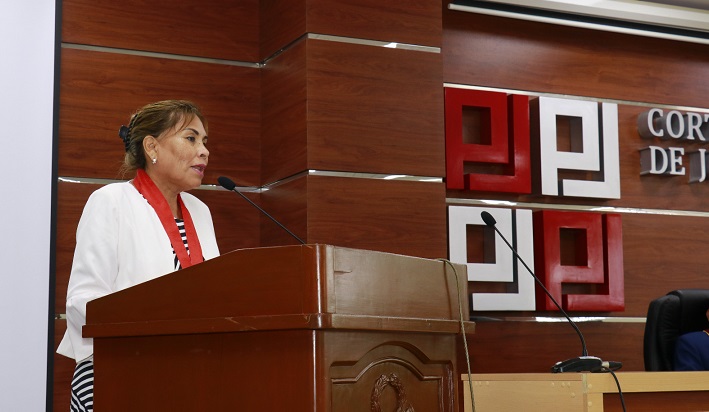Titular de la Corte del Santa juramentó como presidenta de la Comisión Anticorrupción