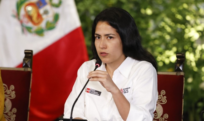 Fiscalía investiga a dos funcionarios del Ministerio de Transportes y Comunicaciones