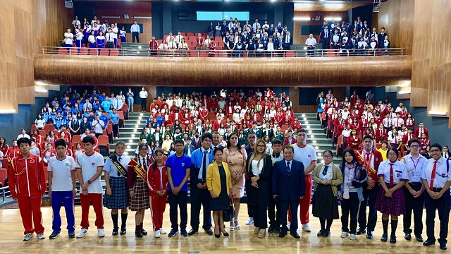 Nuevo Chimbote: más de 500 estudiantes participan en Parlamento Escolar del Congreso de la República